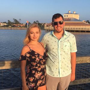 Meet your Posher, Casey